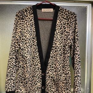 Leopard print 🐆 sweater cardigan